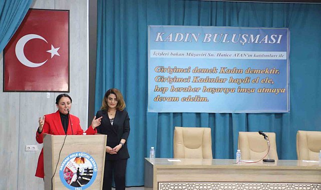 Bakan Müşaviri Atan, Hakkari'de kadın buluşmasına katıldı