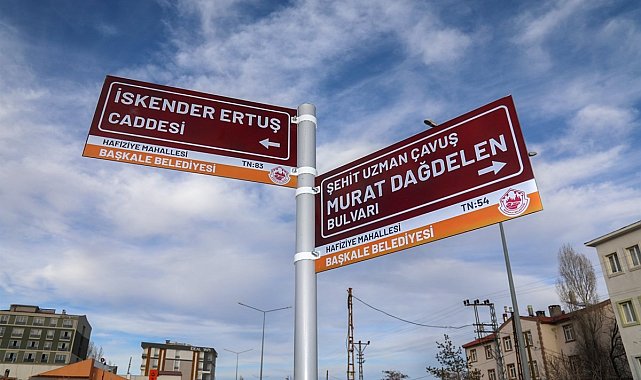 Başkale'deki sokak ve cadde tabelaları yenilendi