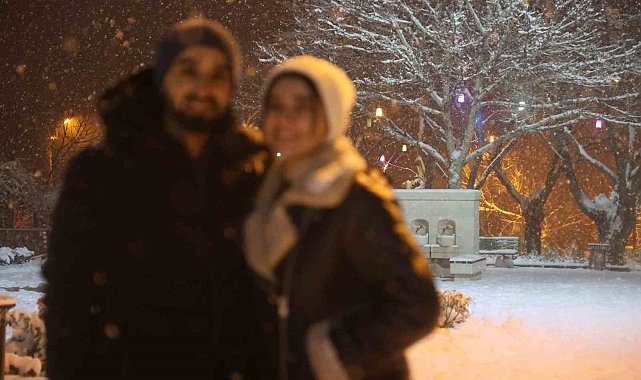 Bin 400 rakımlı Harput&#039;ta kar yağışı eşsiz manzaralara sahne oldu