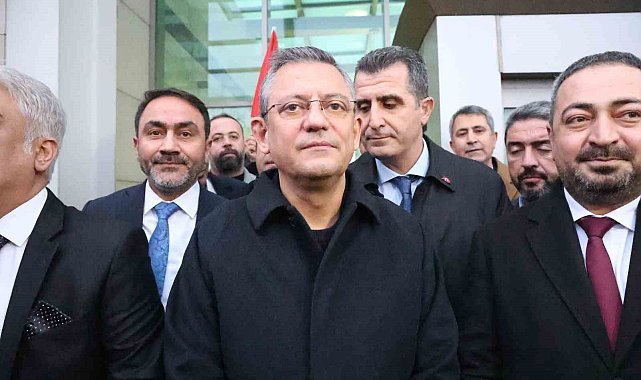 CHP Genel Başkanı Özel: "CHP ayrı bir parti, DEM ayrı bir partidir"