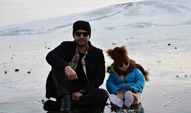 Çıldır Gölü misafirlerini ağırlamaya başladı