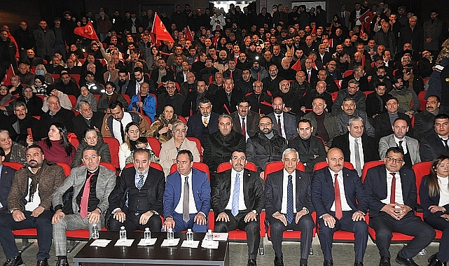 Cumhur ittifakı'nın Kars adayı Ötüken Senger tanıtıldı