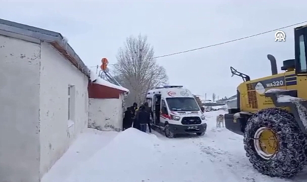 Ekipler yolu kapanan köydeki KOAH hastası için seferber oldu