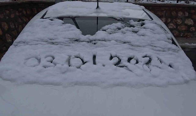 Elazığ'a yeni yılın ilk karı düştü