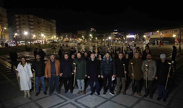 Elazığ'da 24 Ocak depreminde hayatını kaybedenler anıldı