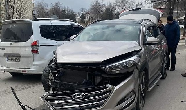 Elazığ'da cip ile pikap çarpıştı: 1 yaralı