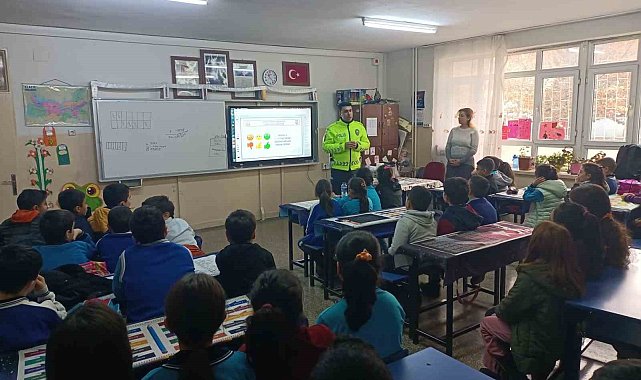 Elazığ'da öğrencilere trafik eğitimi verildi