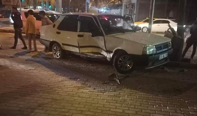 Elazığ&#039;da zincirleme trafik kazası: 1 yaralı