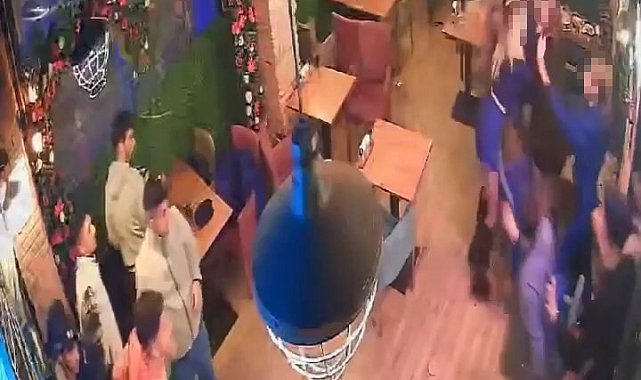 Erkekler durdu, kadınlar kavgaya tutuştu