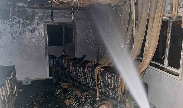 Erzincan'da ev yangını