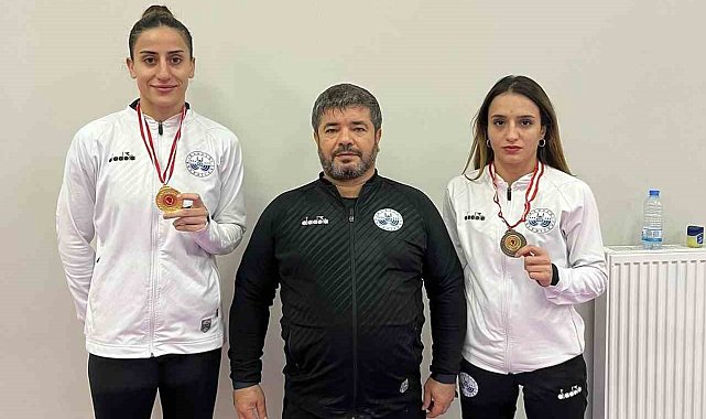 Gizem Özer'den altın madalya