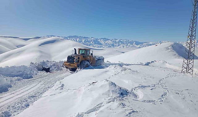 Hakkari'de 284 yerleşim yerinin yolu ulaşıma kapandı