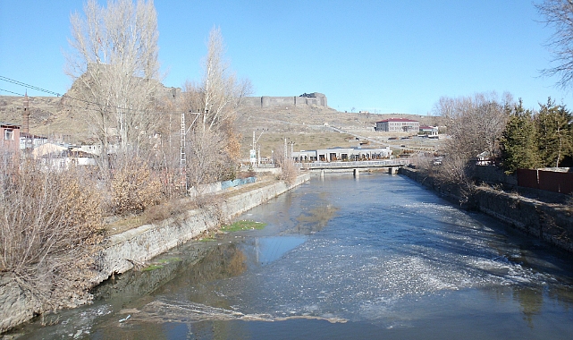 Kars çayı geçmişini arıyor
