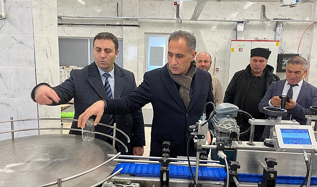 Kars'ta bal paketleme tesisi hizmet veriyor