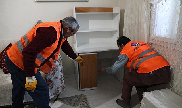 Kars'ta öğrencilere ders çalışma masası