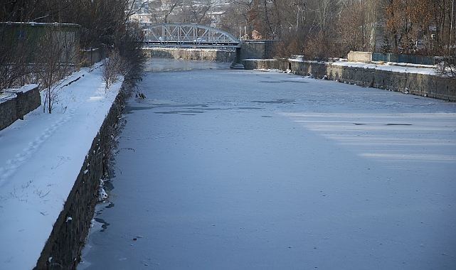 Kars’ta soğuk hava etkili oluyor