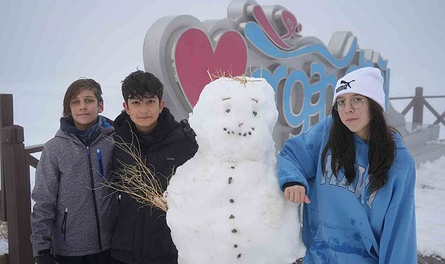 Kayak merkezinde sis görsel şölen oluşturdu