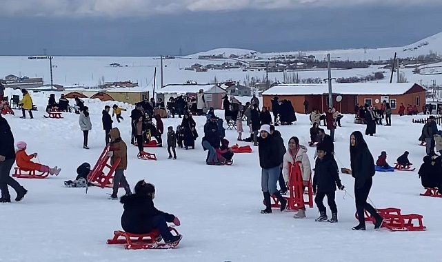 Kayak severler Abalı Kayak Merkezi'nde buluştu