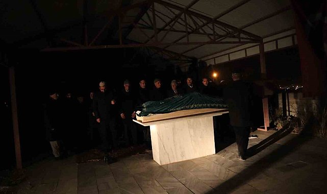 Konteyner yangınında hayatını kaybeden Murat Çolak Iğdır'da toprağa verildi