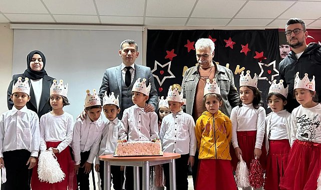 Köy okulunda düzenlenen Okuma Bayramında çocuklar doyasıya eğlendi