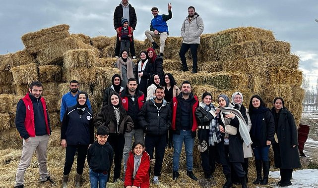 Köy hayatını yaşayarak öğrendiler