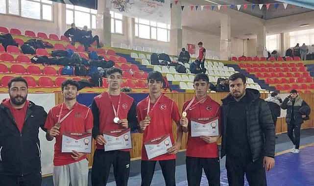 Malatya güreş şampiyonalarında başarı elde etti