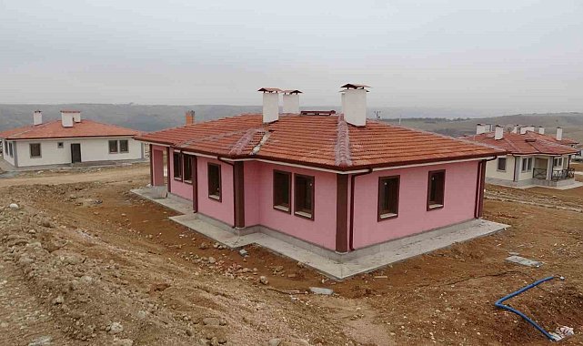 Malatya'da köy evlerinin teslimine başlanıldı