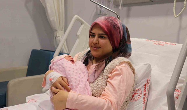 Malatya'da yeni yılın ilk bebeği dünyaya geldi
