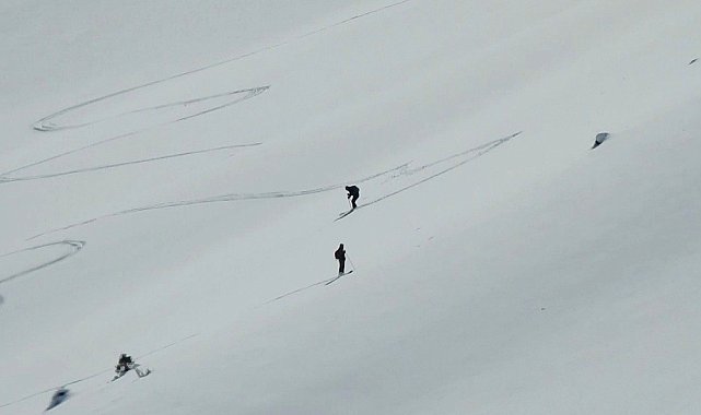 Munzur Dağlarında dağ kayağı keyfi