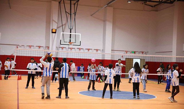 Muradiye Spor Tesisleri halkın hizmetine açıldı
