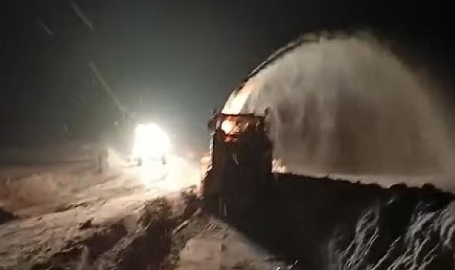 Muş-Mutki karayolunda mahsur kalan 70 kişi kurtarıldı