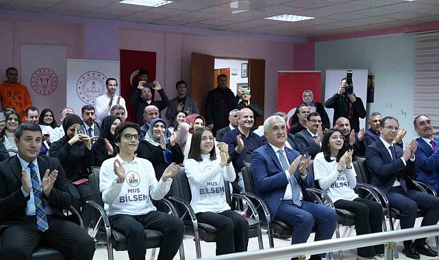 Muşlu öğrencilerin hazırladığı projenin uzay yolculuğu heyecanla takip edildi