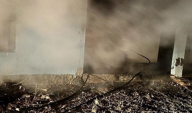 Müstakil evde çıkan yangın belediye ekibi tarafından söndürüldü
