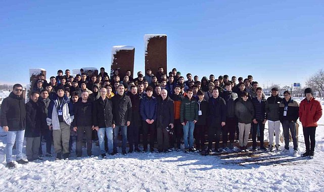 "Maziden Atiye Ahlat" programıyla öğrenciler bölgeyi tanıyor