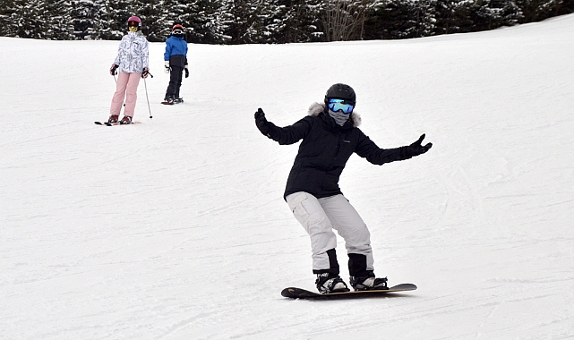 Sarıkamış Kayak Merkezinde hafta sonu yoğunluğu