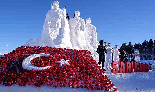 Sarıkamış'ta kardan heykellerinin açılışı yapıldı