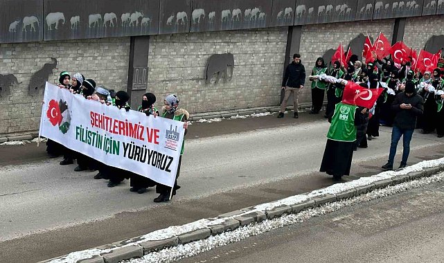 Şehitler ve Gazze için yürüdüler