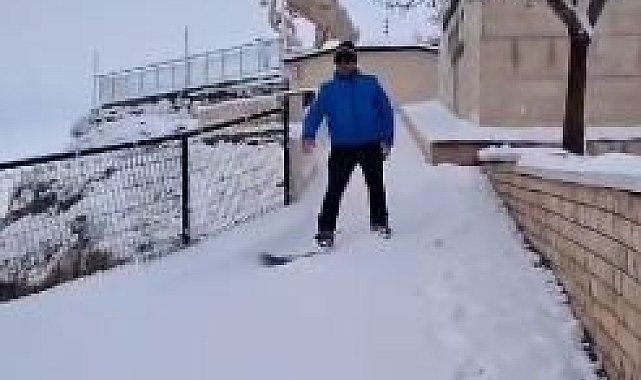 Tarihi Harput Mahallesi'nde kayak keyfi