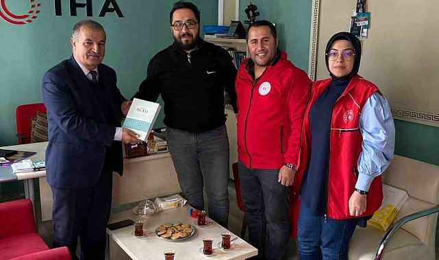 Tatvan Gençlik Merkezi gazetecileri unutmadı