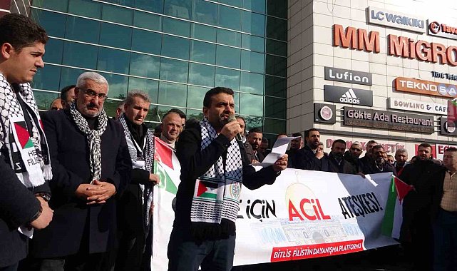 Tatvan'da Gazze için ateşkes yürüyüşü