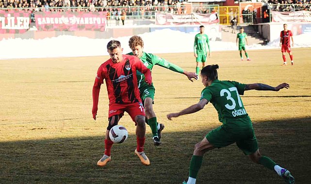 TFF 2. Lig: Vanspor FK: 3 - Serik Belediyespor: 1