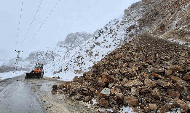 Tunceli'de heyelan