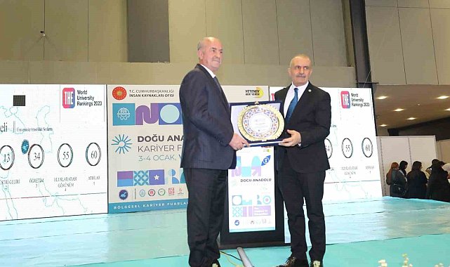 Tuşba Belediyesinin açtığı stant yoğun ilgi görüyor