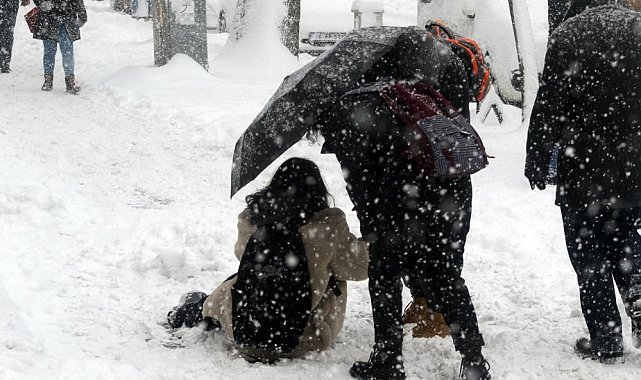 Uzmanlardan kış aylarında kırık-çıkık vakalarına karşı uyarı