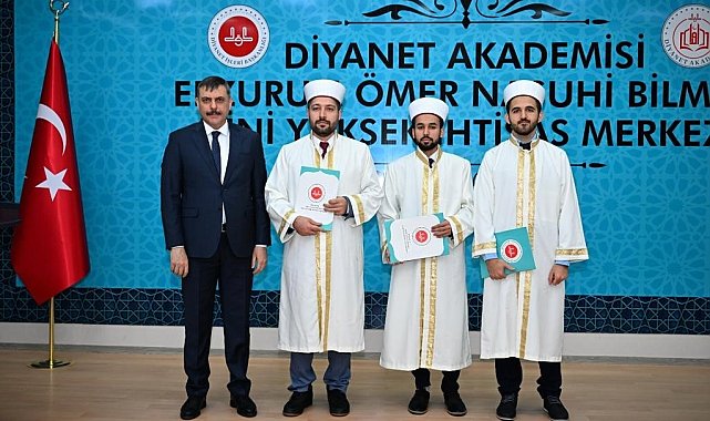 Vali Çiftçi mezuniyet törenine katıldı