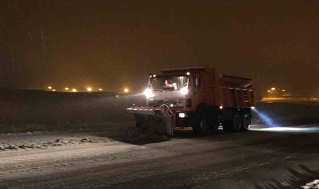 Van'da 492 yerleşim yerinin yolu ulaşıma kapandı