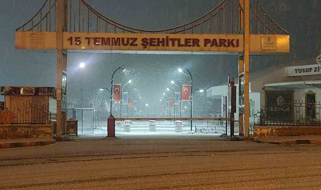 Van'da 86 yerleşim yerinin yolu ulaşıma kapandı