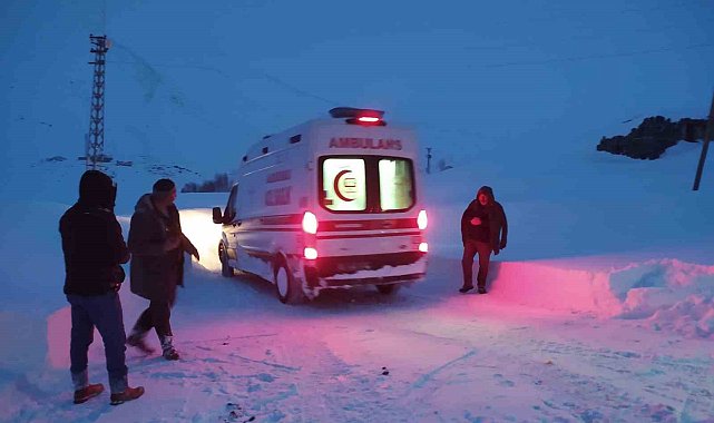 Van'da hasta kurtarma ve kar mesaisi