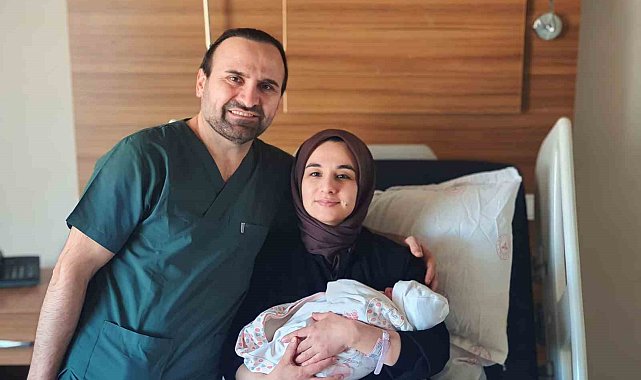 Van'da yılın ilk bebeği 'Arya Mina' oldu