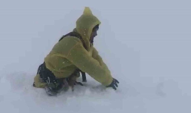 VEDAŞ ekiplerinin zorlu kar mesaisi